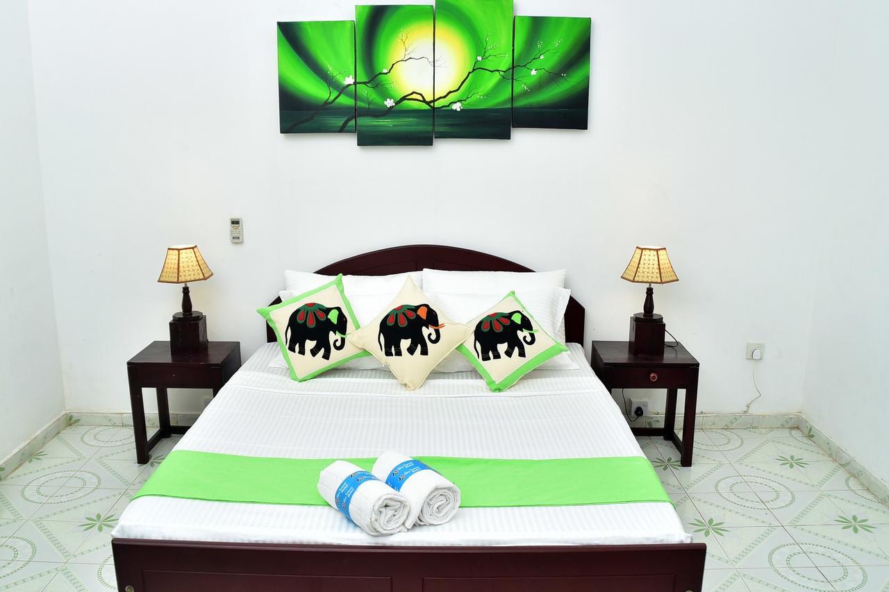 Sky Transit Hotel Katunayaka Luaran gambar