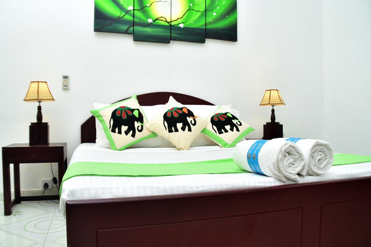Sky Transit Hotel Katunayaka Luaran gambar