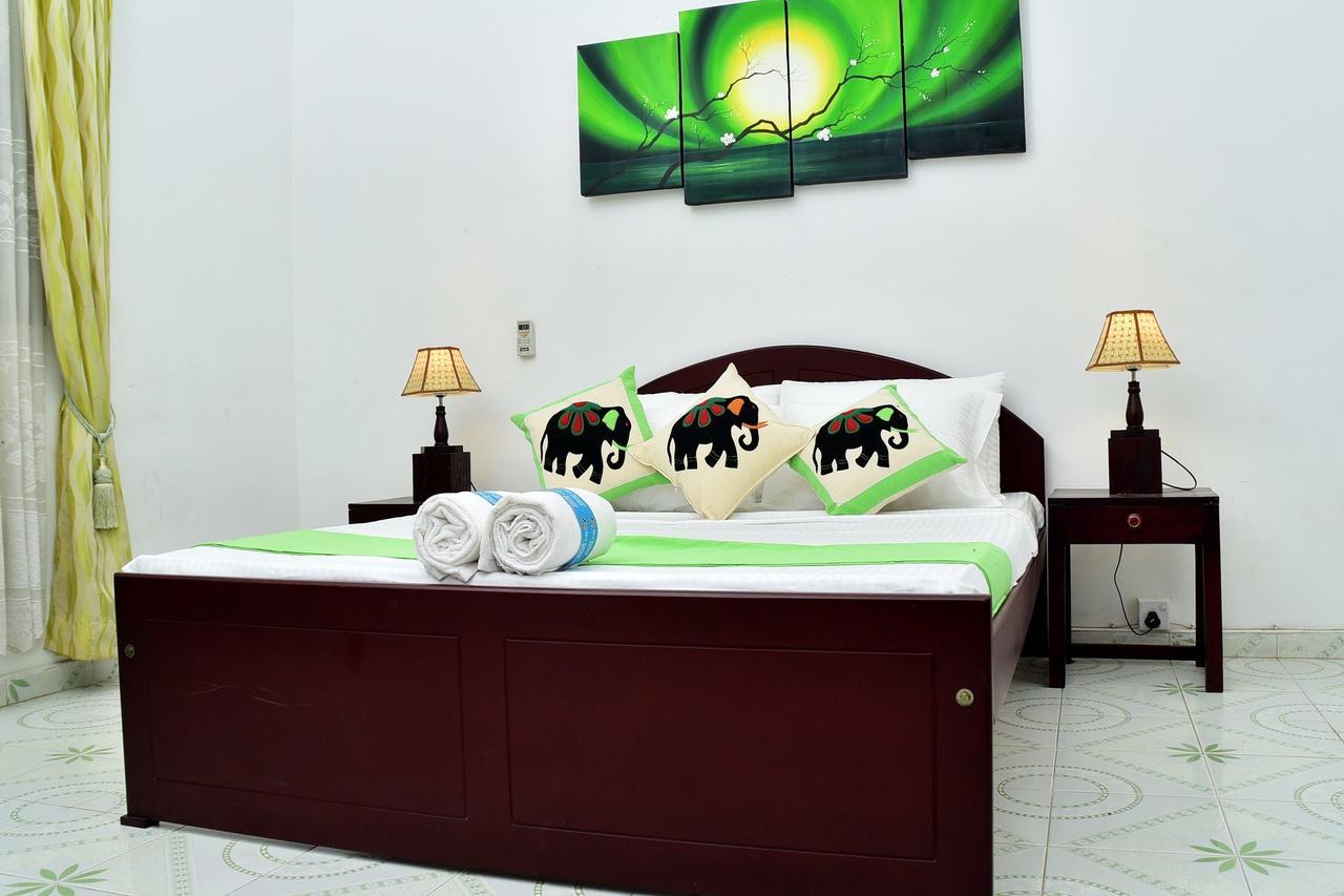 Sky Transit Hotel Katunayaka Luaran gambar
