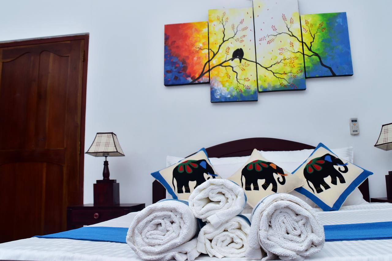 Sky Transit Hotel Katunayaka Luaran gambar