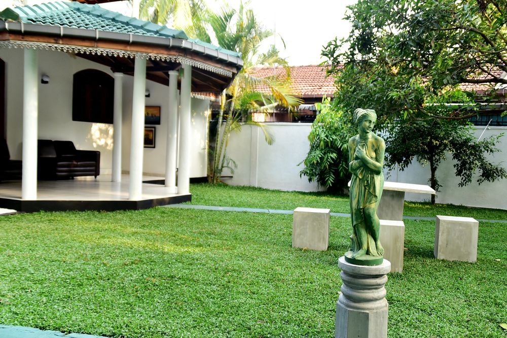 Sky Transit Hotel Katunayaka Luaran gambar